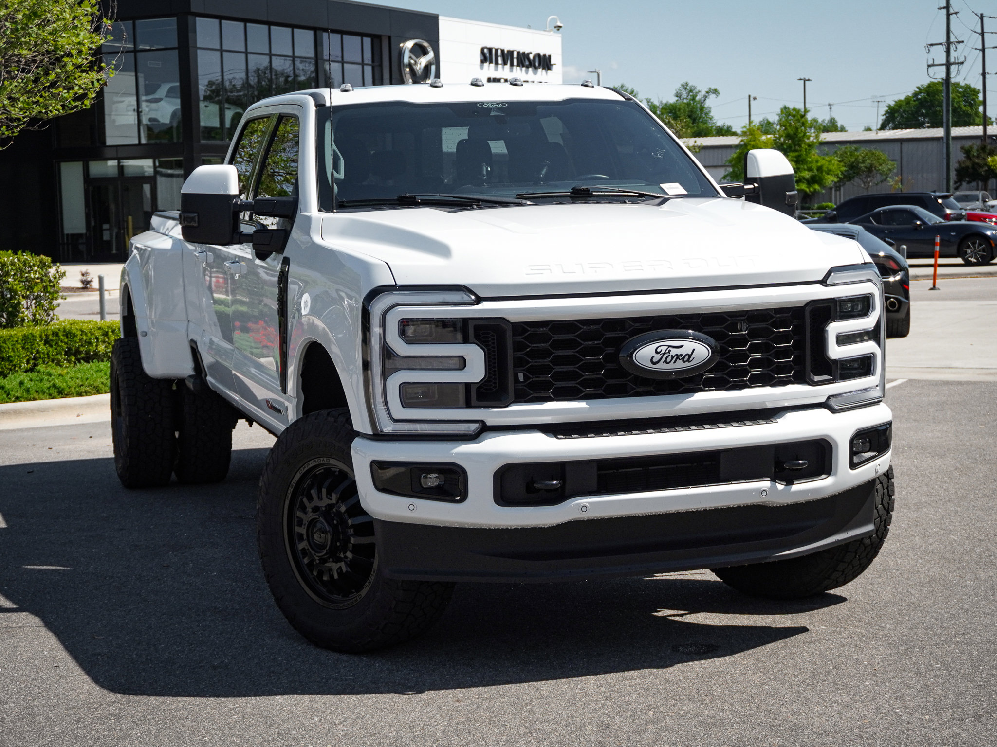Used 2024 Ford F350 Limited AWD/4WD image 2