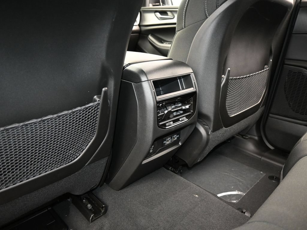 New 2026 Jeep Grand Cherokee Laredo X RWD image 28