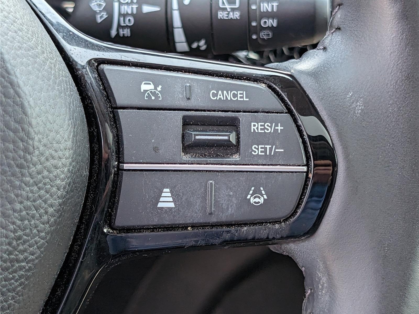 Used 2024 Honda CR-V EX-L image 24