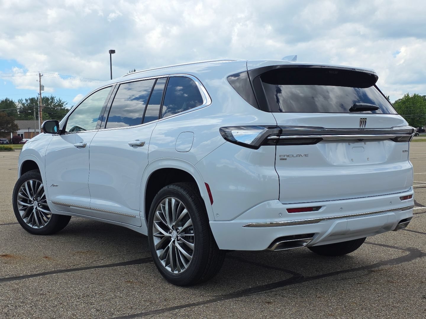 New 2026 Buick Enclave Avenir w/ Super Cruise Package AWD/4WD image 16