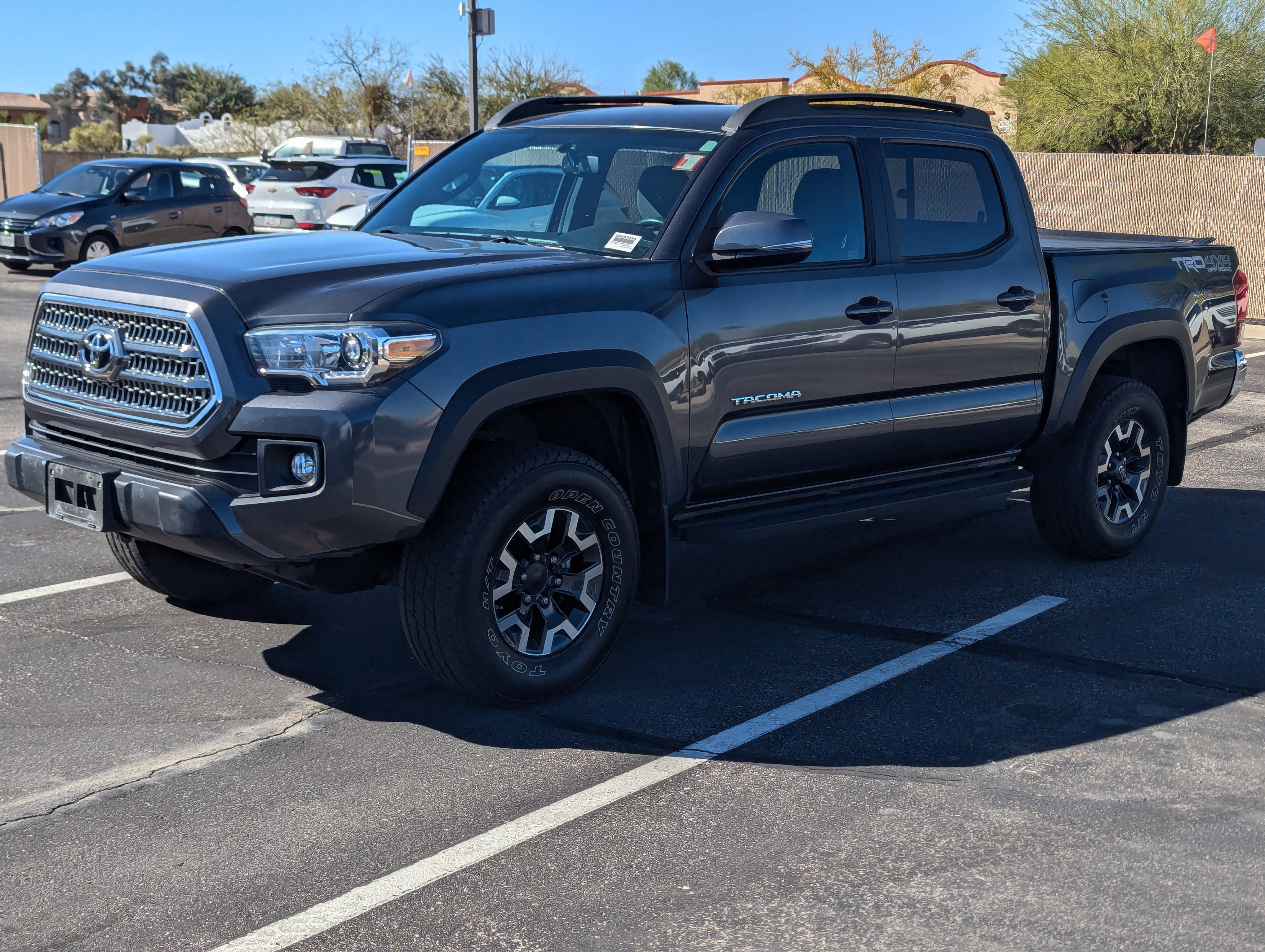 Used 2016 Toyota Tacoma TRD Off-Road w/ Towing Package image 5