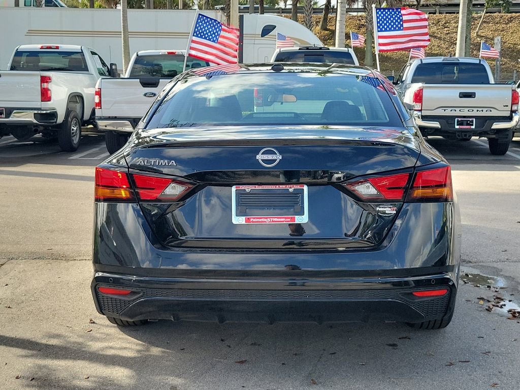 Certified 2025 Nissan Altima 2.5 S image 5