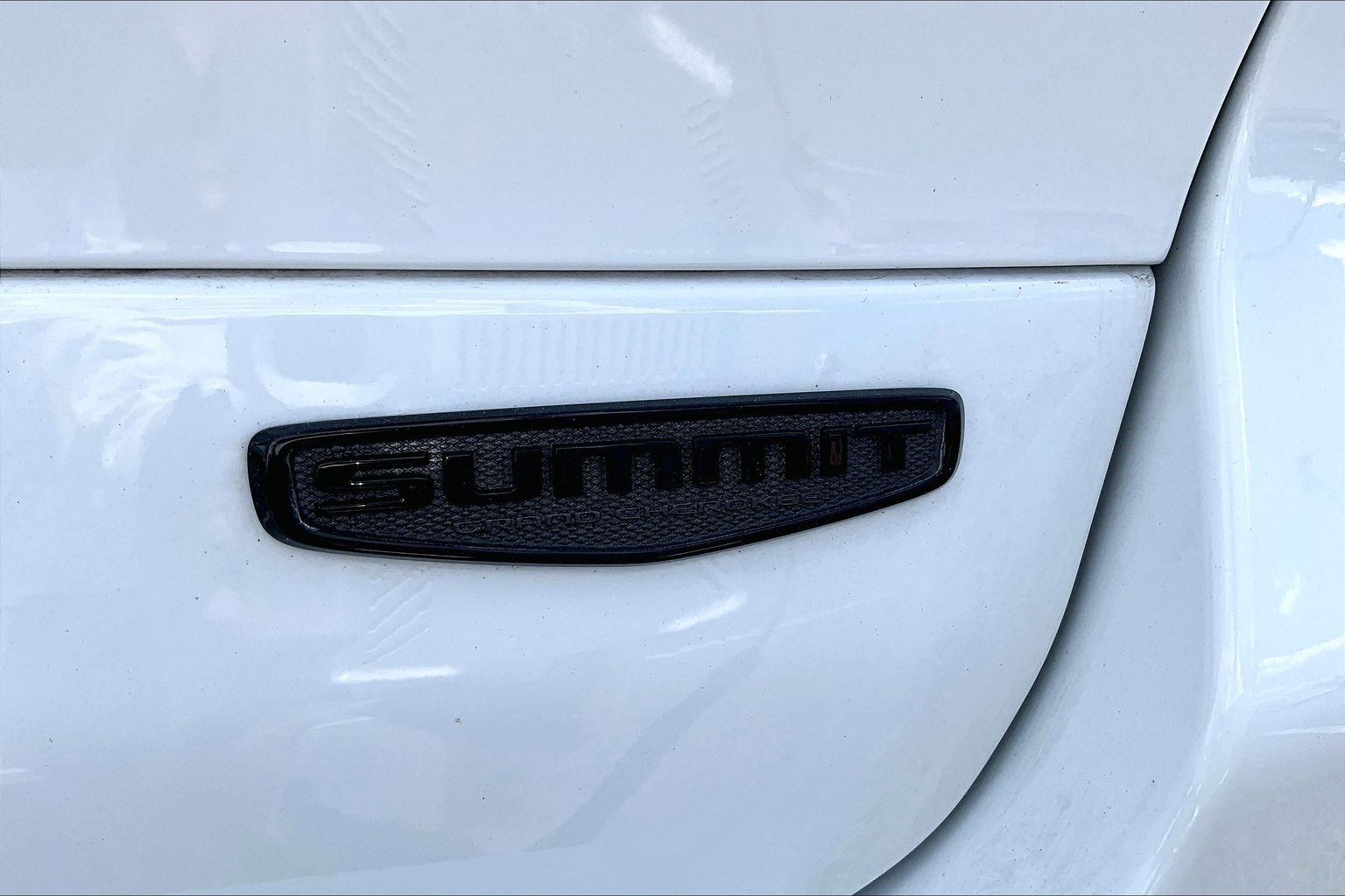 Used 2023 Jeep Grand Cherokee L Summit AWD/4WD image 24