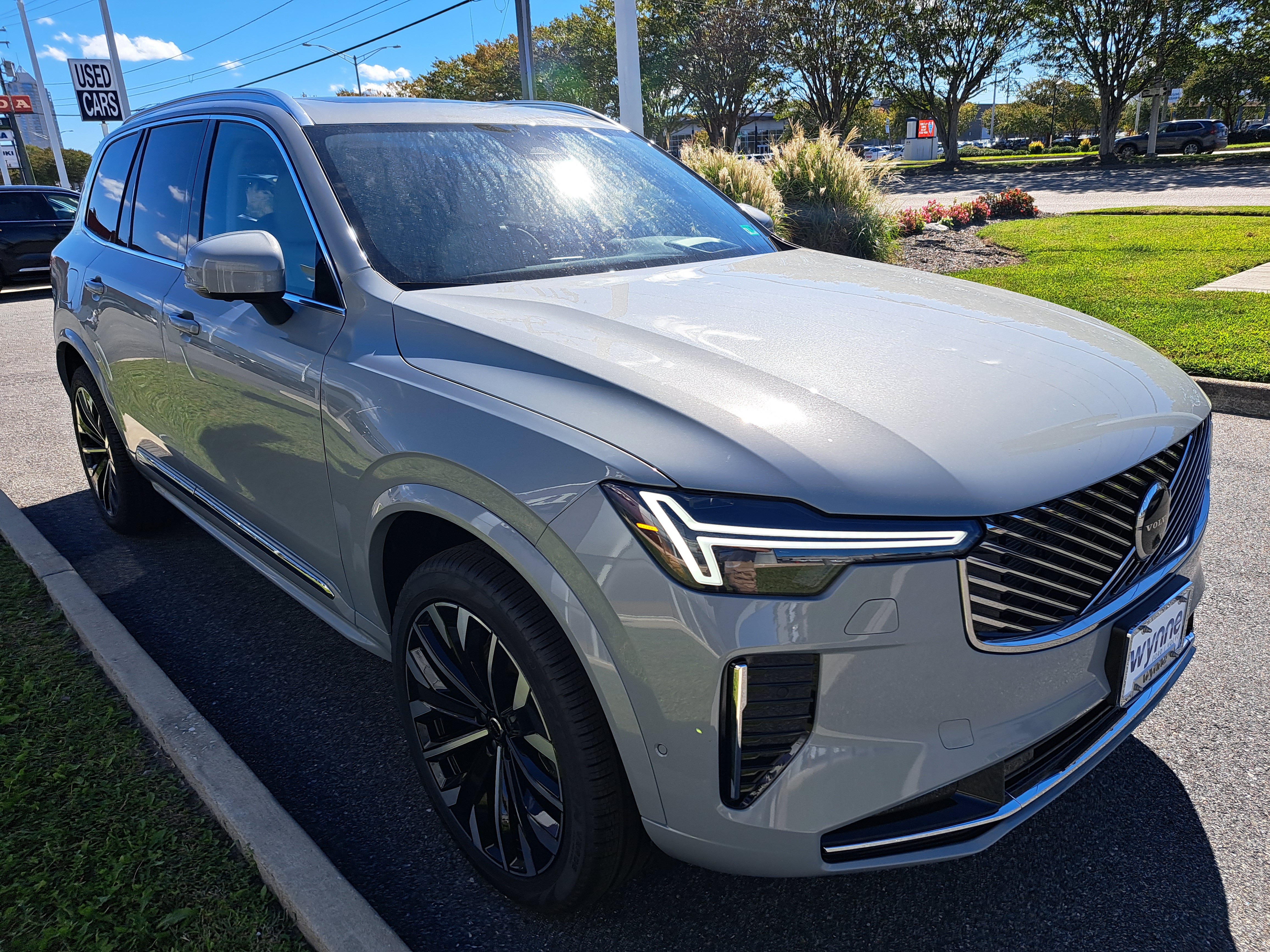 New 2026 Volvo XC90 B6 Ultra w/ Protection Package AWD/4WD image 2