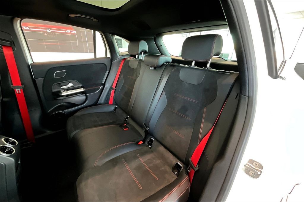Certified 2025 Mercedes-Benz GLA 35 AMG 4MATIC image 28