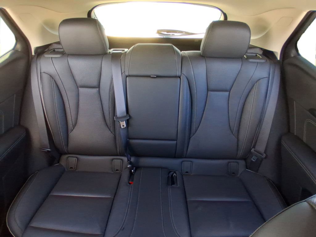 Used 2021 Buick Envision Essence w/ Sport Touring Package image 12