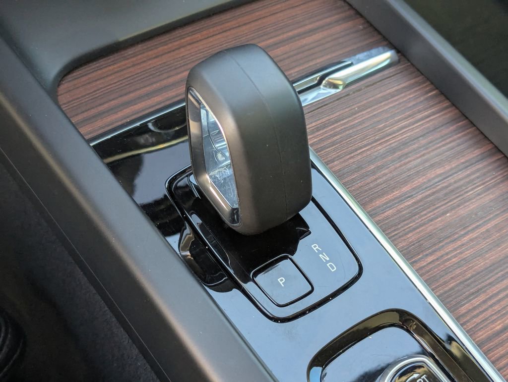 Used 2024 Volvo S60 B5 Ultimate image 14