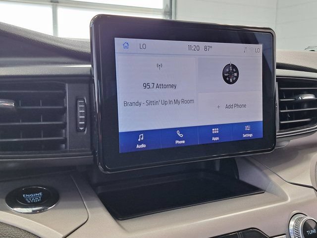 Used 2023 Ford Explorer XLT AWD/4WD image 15