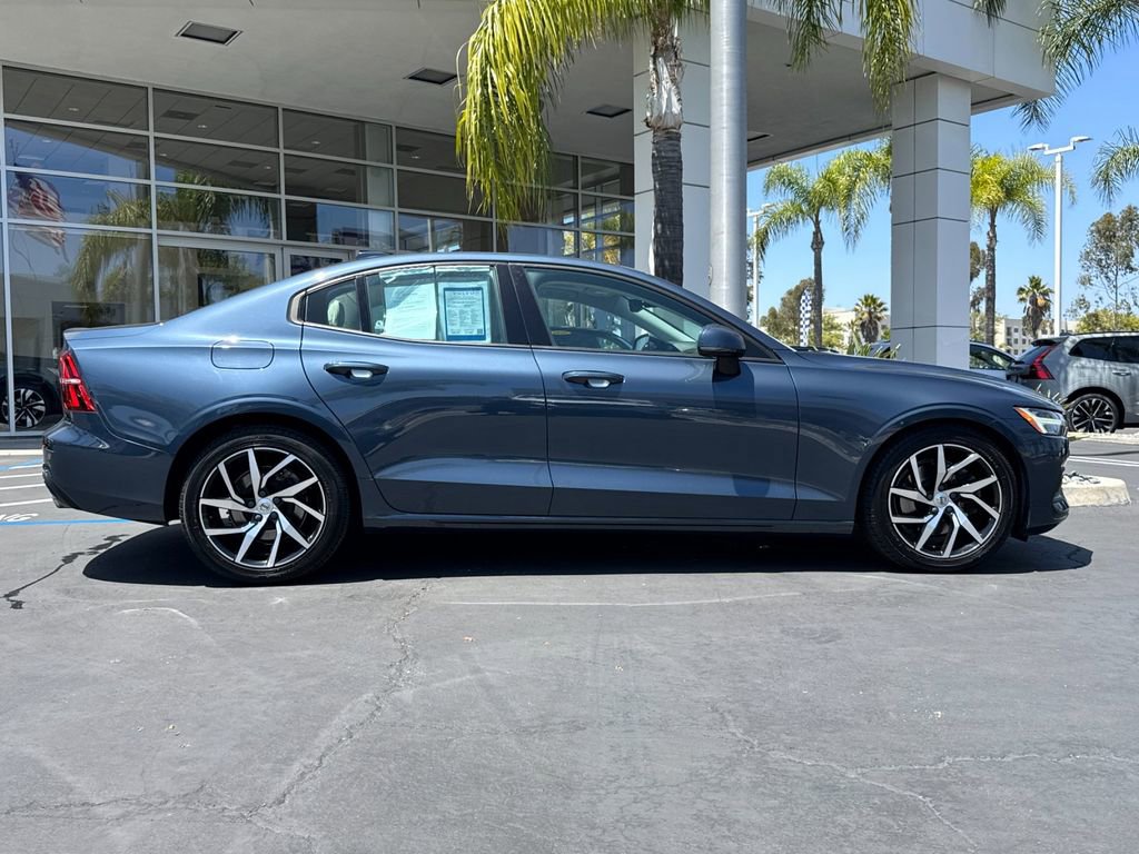 Used 2020 Volvo S60 T5 Momentum FWD image 6