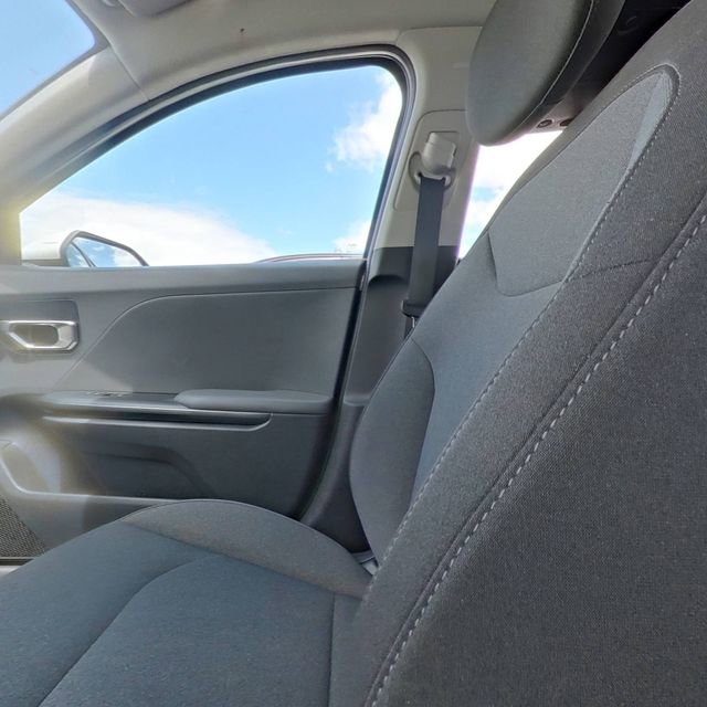Used 2025 Kia K4 FWD image 24