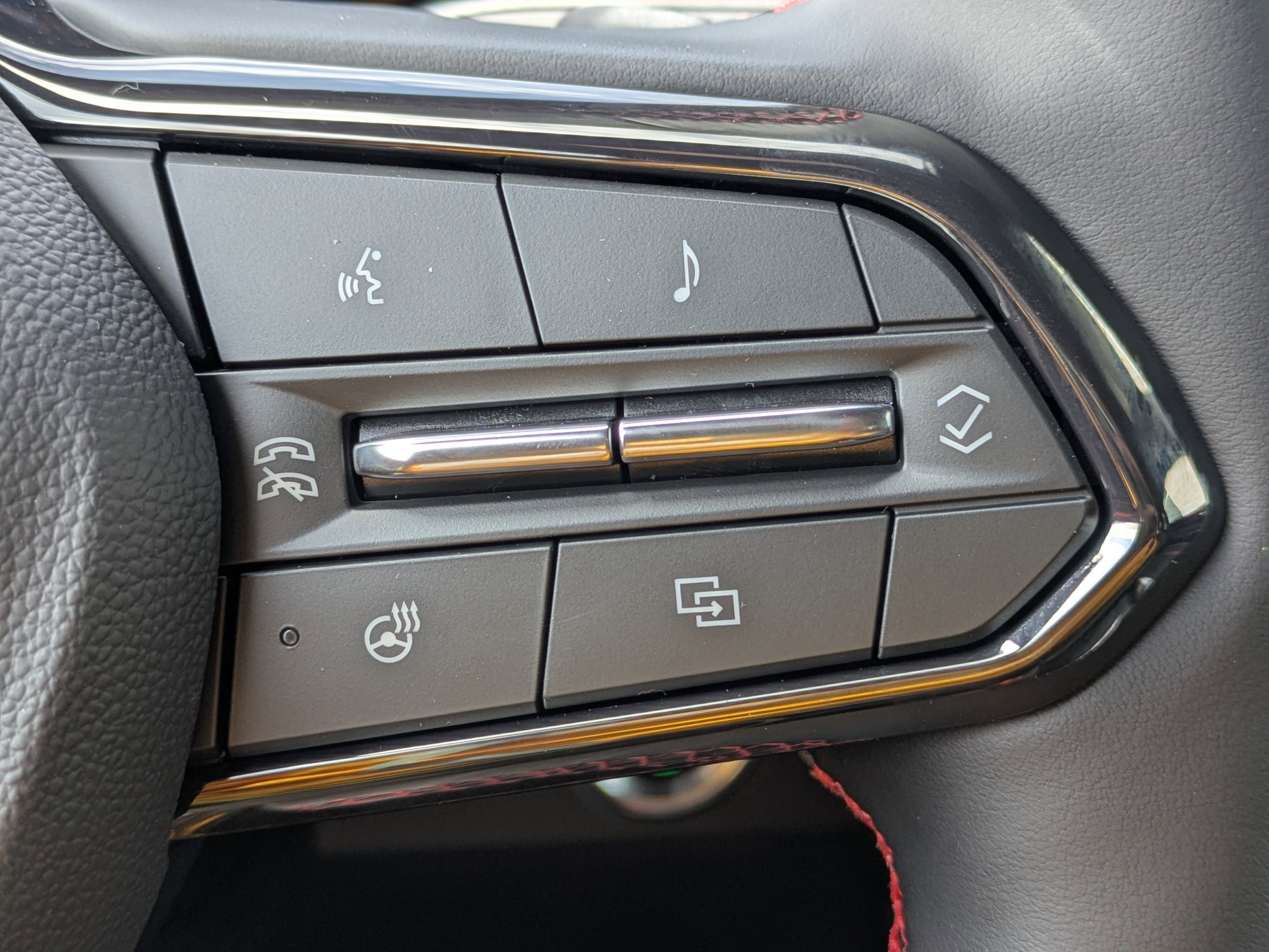 New 2026 Chevrolet Traverse RS image 27