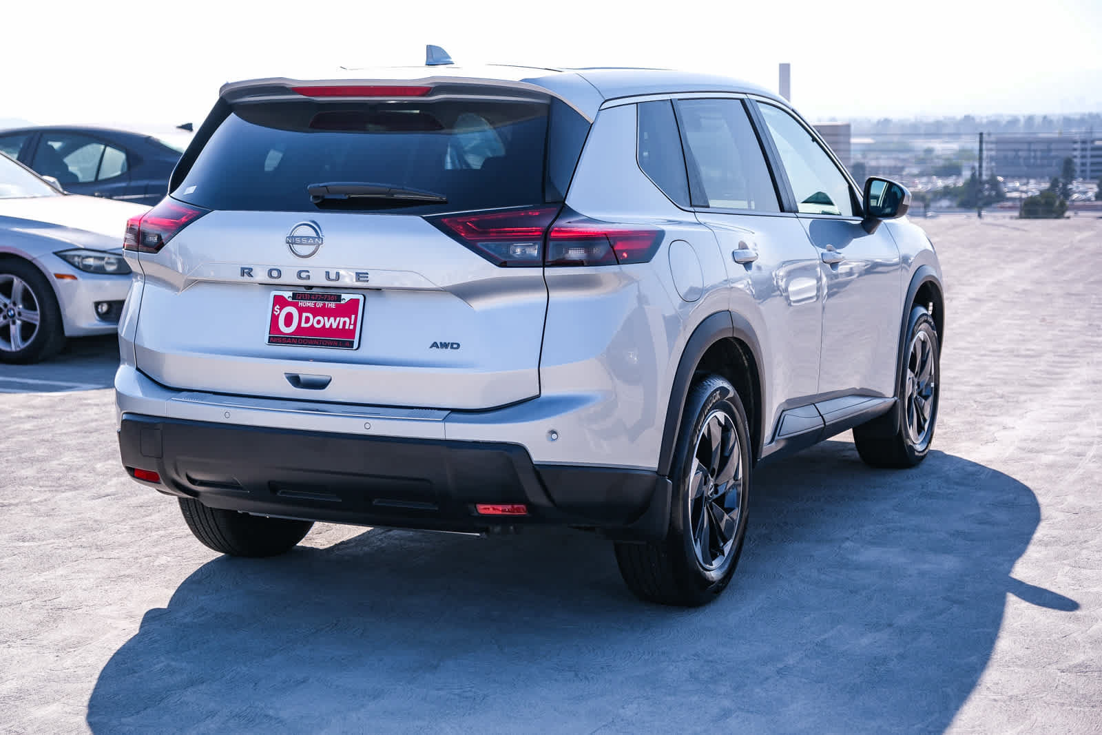 Used 2025 Nissan Rogue SV AWD/4WD image 4