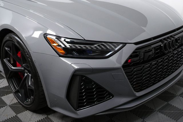 Used 2025 Audi RS 6 performance image 39