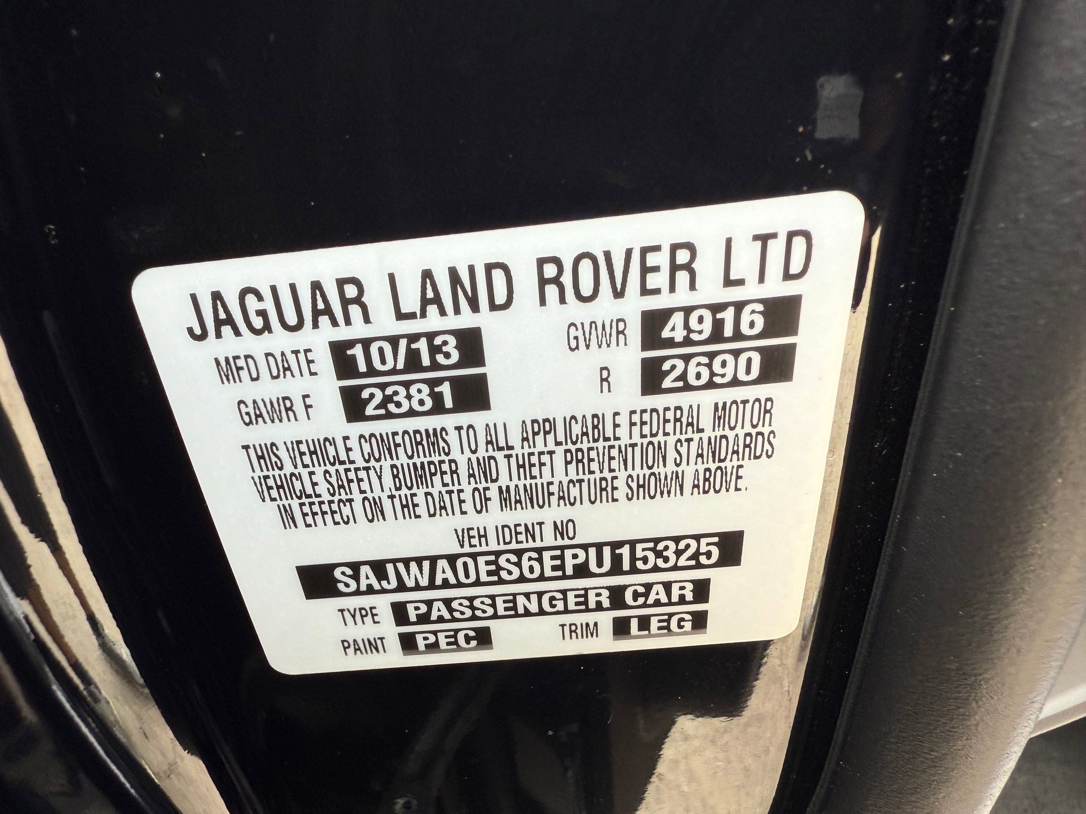 Used 2014 Jaguar XF RWD image 23