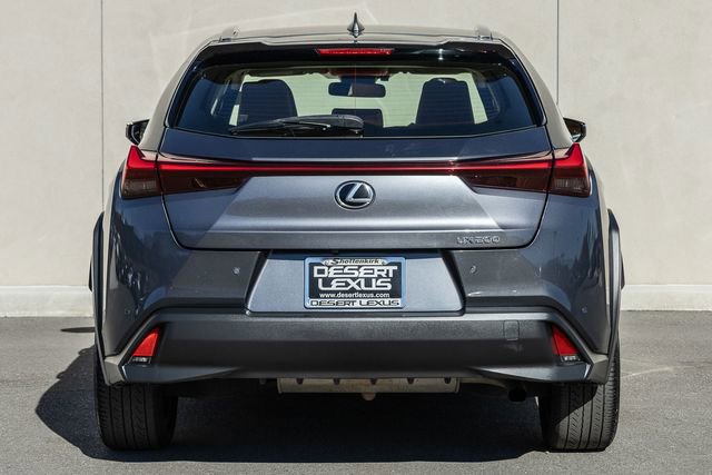Used 2022 Lexus UX 200 image 4