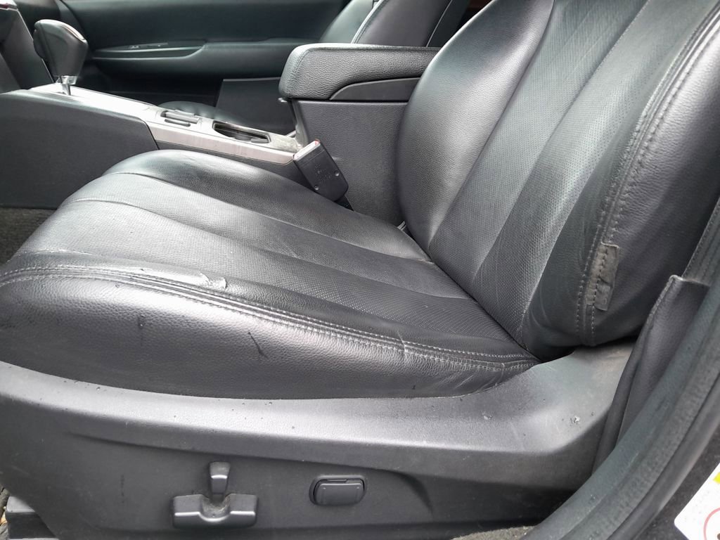 Used 2013 Subaru Outback 3.6R Limited image 13