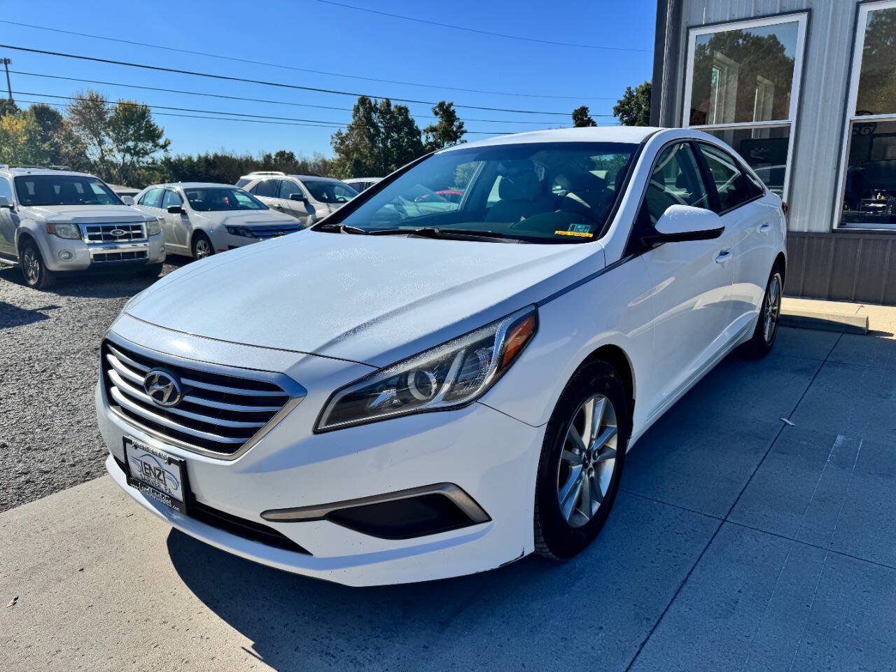 Used 2017 Hyundai Sonata SE FWD image 4