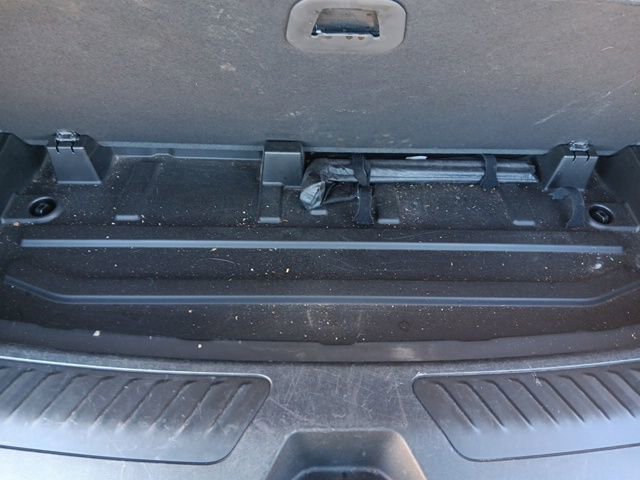 Used 2021 GMC Yukon SLT w/ SLT Premium Package image 41