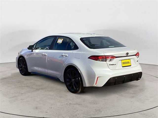 Certified 2025 Toyota Corolla SE image 3