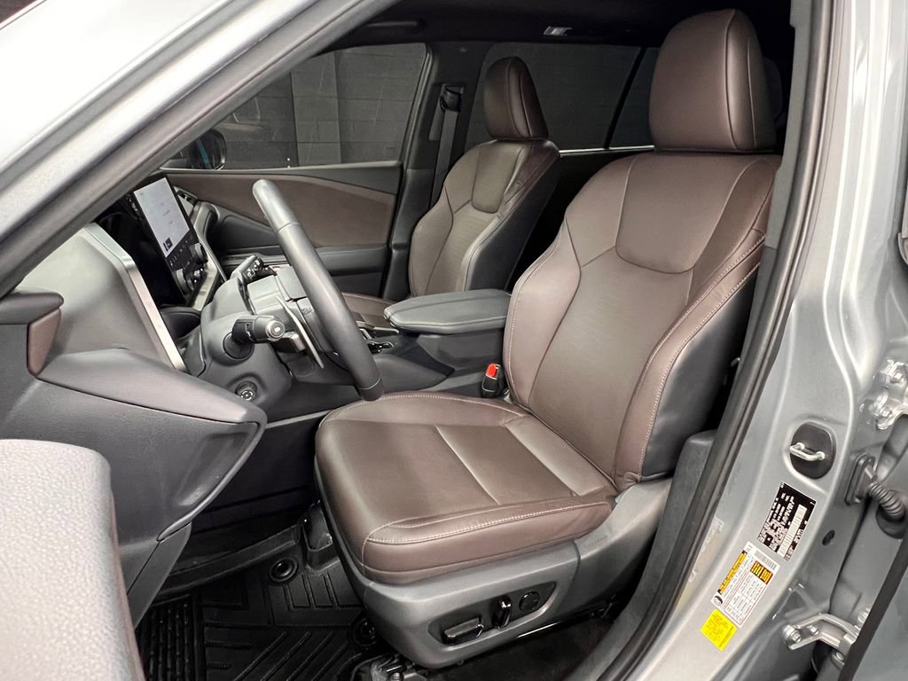 Used 2024 Lexus TX 350 FWD w/ Captains Chair Package image 4