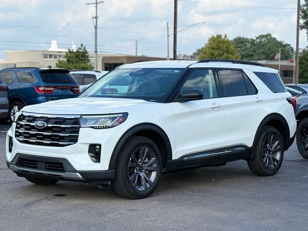 Certified 2025 Ford Explorer Active w/ Active Comfort Package AWD/4WD image 41