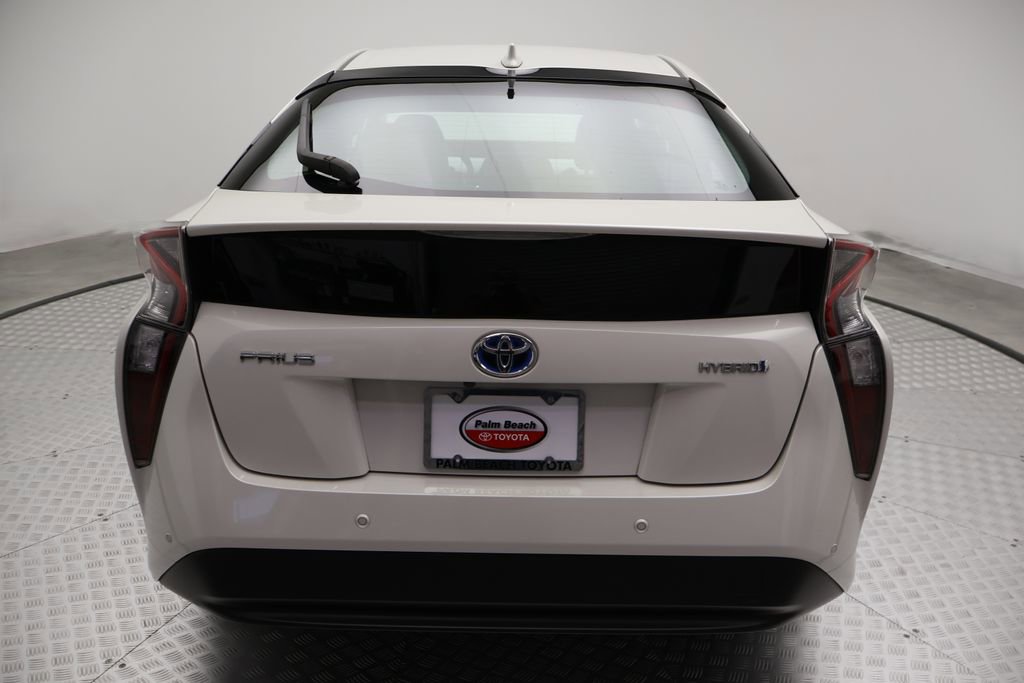 Used 2018 Toyota Prius Four FWD image 10