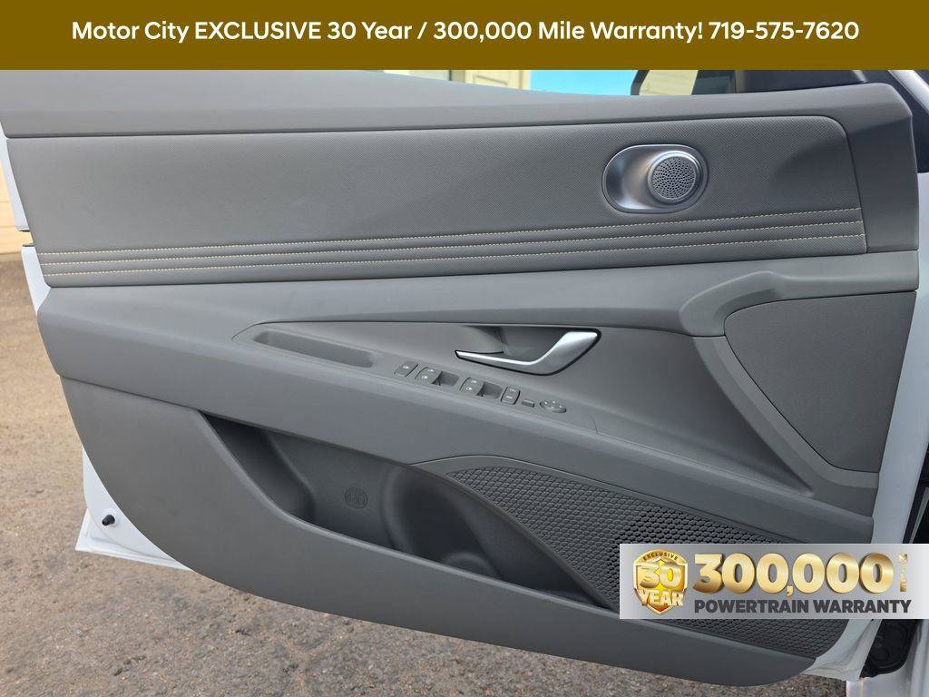 New 2026 Hyundai Elantra SEL Sport Premium FWD image 29