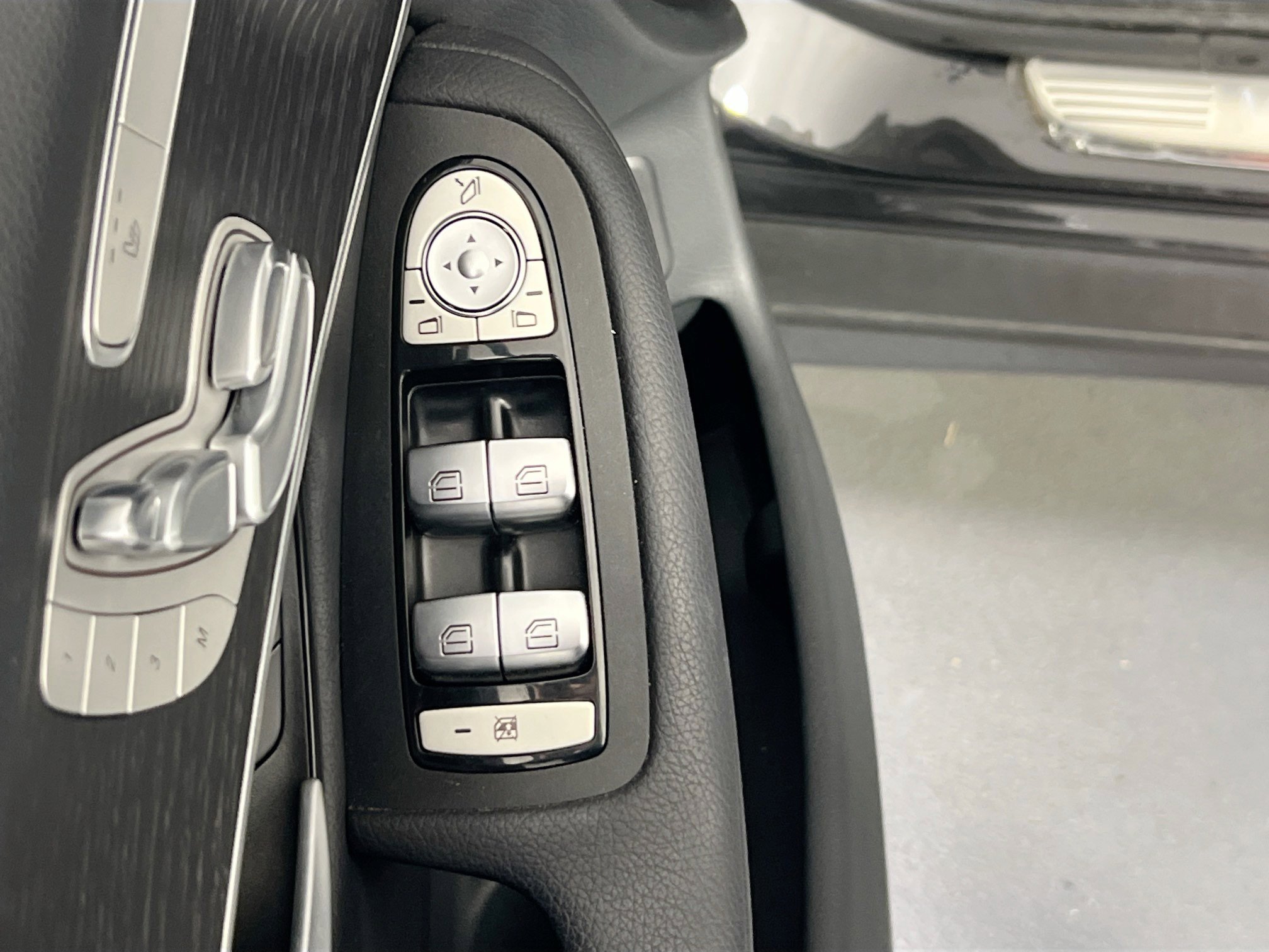 Used 2022 Mercedes-Benz GLC 300 4MATIC image 18