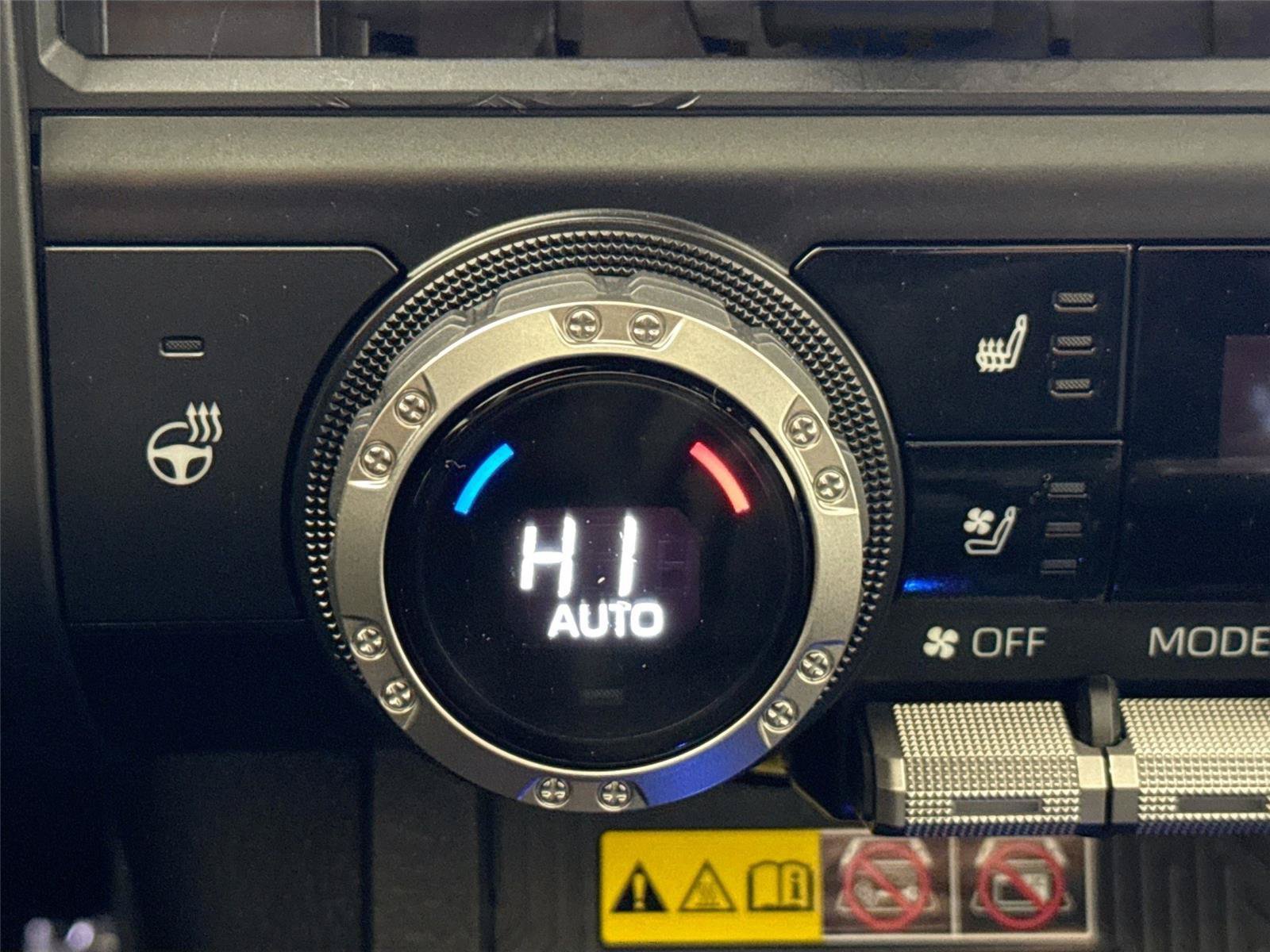 Used 2024 Toyota Tacoma TRD Pro AWD/4WD image 8