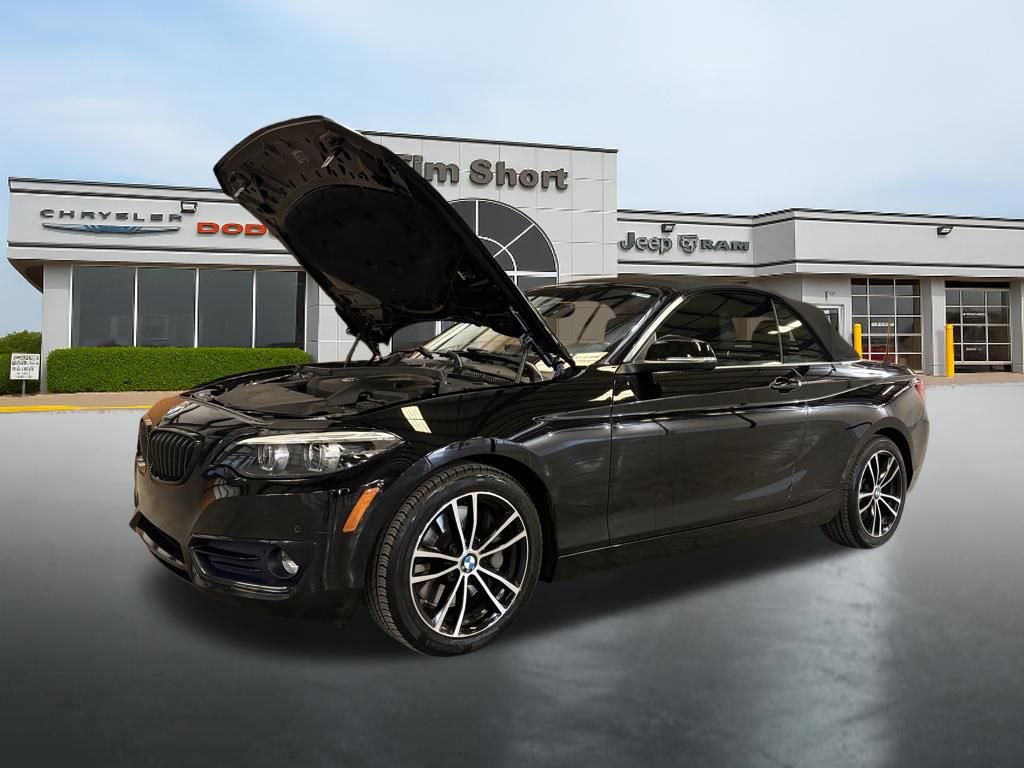 Used 2021 BMW 230i xDrive Convertible w/ Premium Package image 12