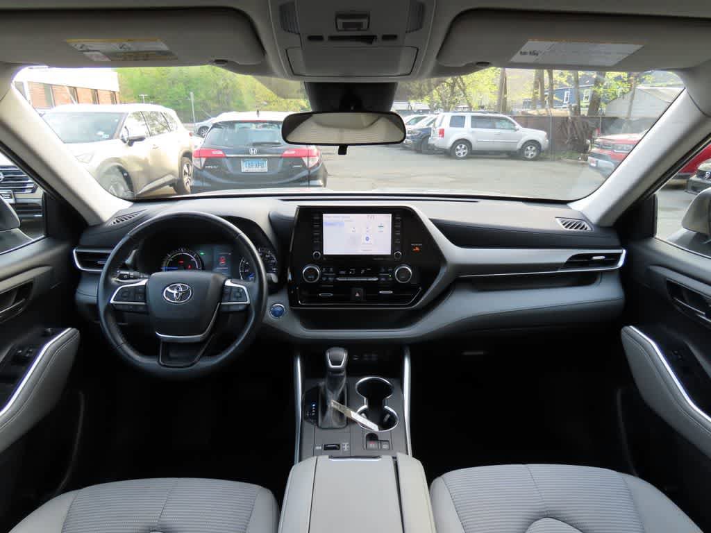 Used 2022 Toyota Highlander LE AWD/4WD image 20