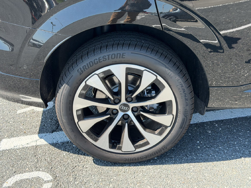 New 2026 Audi Q3 quattro 2.0T AWD/4WD image 6