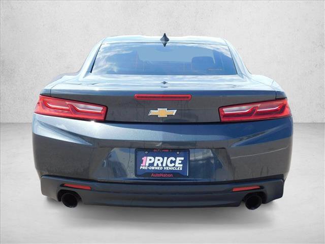 Used 2017 Chevrolet Camaro LT RWD image 11