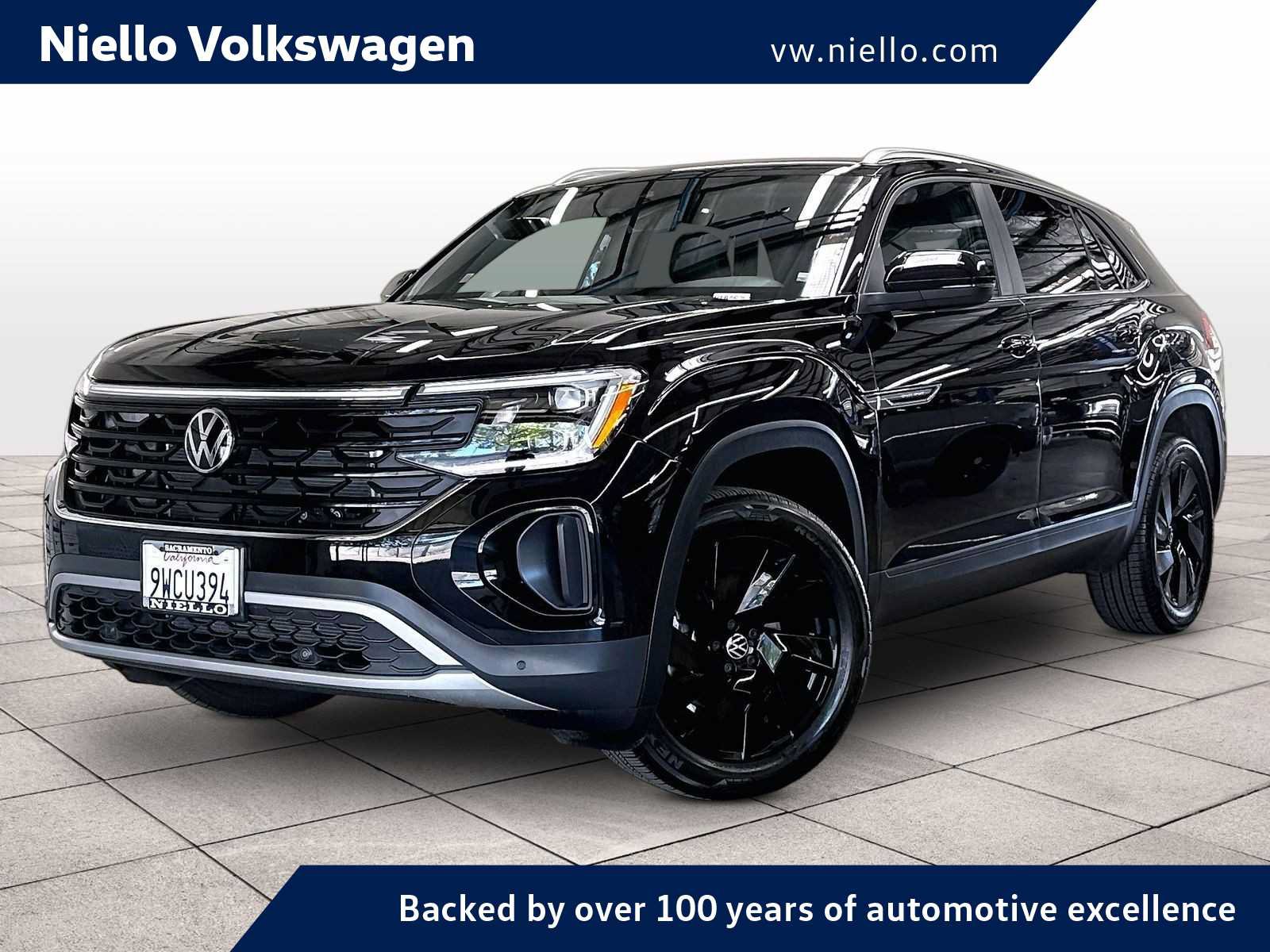 Certified 2026 Volkswagen Atlas Cross Sport SE w/ Panoramic Sunroof Package AWD/4WD image 1