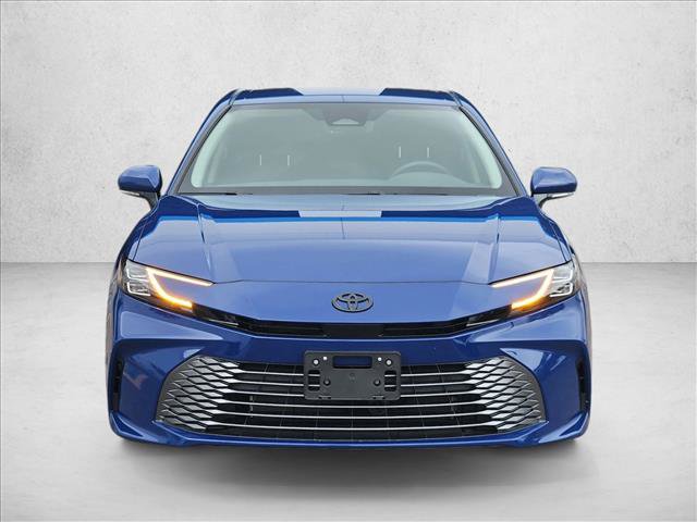 Used 2026 Toyota Camry XLE FWD image 3