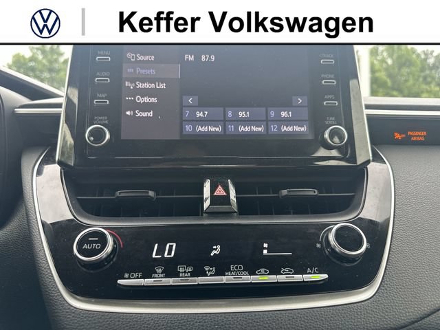 Used 2020 Toyota Corolla LE FWD image 23