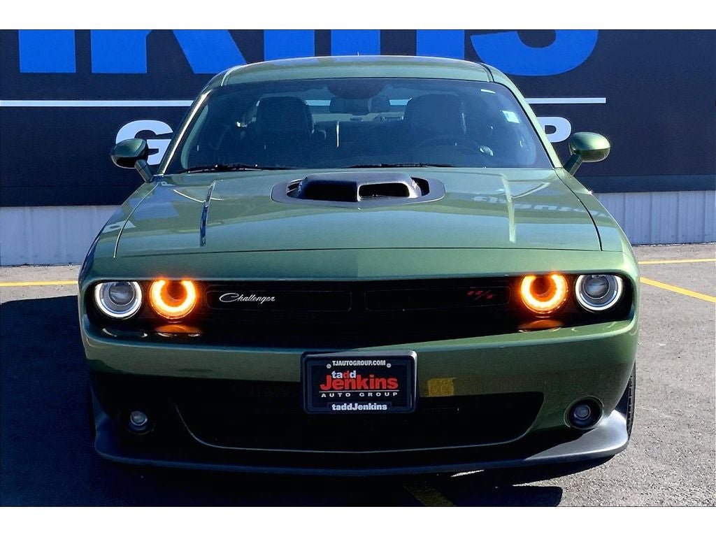 Used 2022 Dodge Challenger R/T Scat Pack w/ Shaker Package RWD image 3
