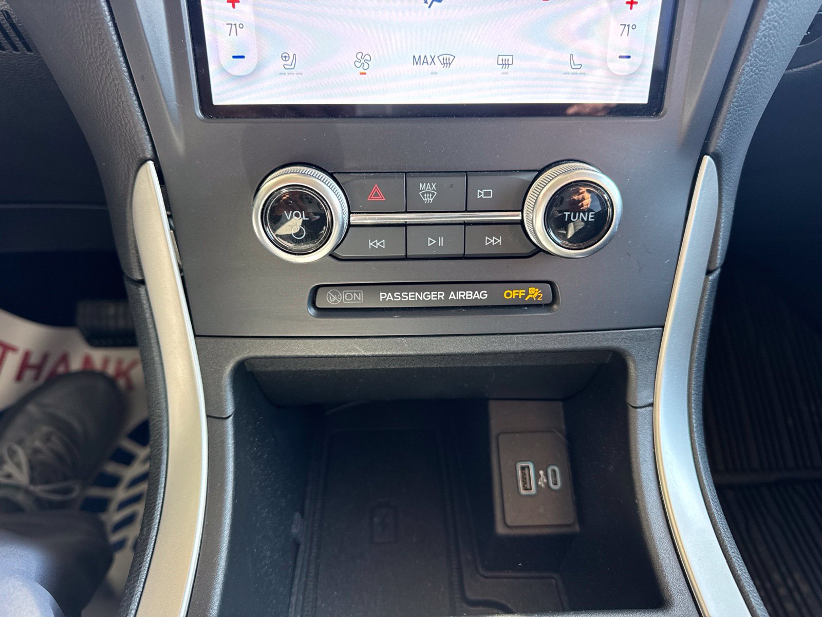 Certified 2024 Ford Edge SEL w/ Convenience Package AWD/4WD image 29