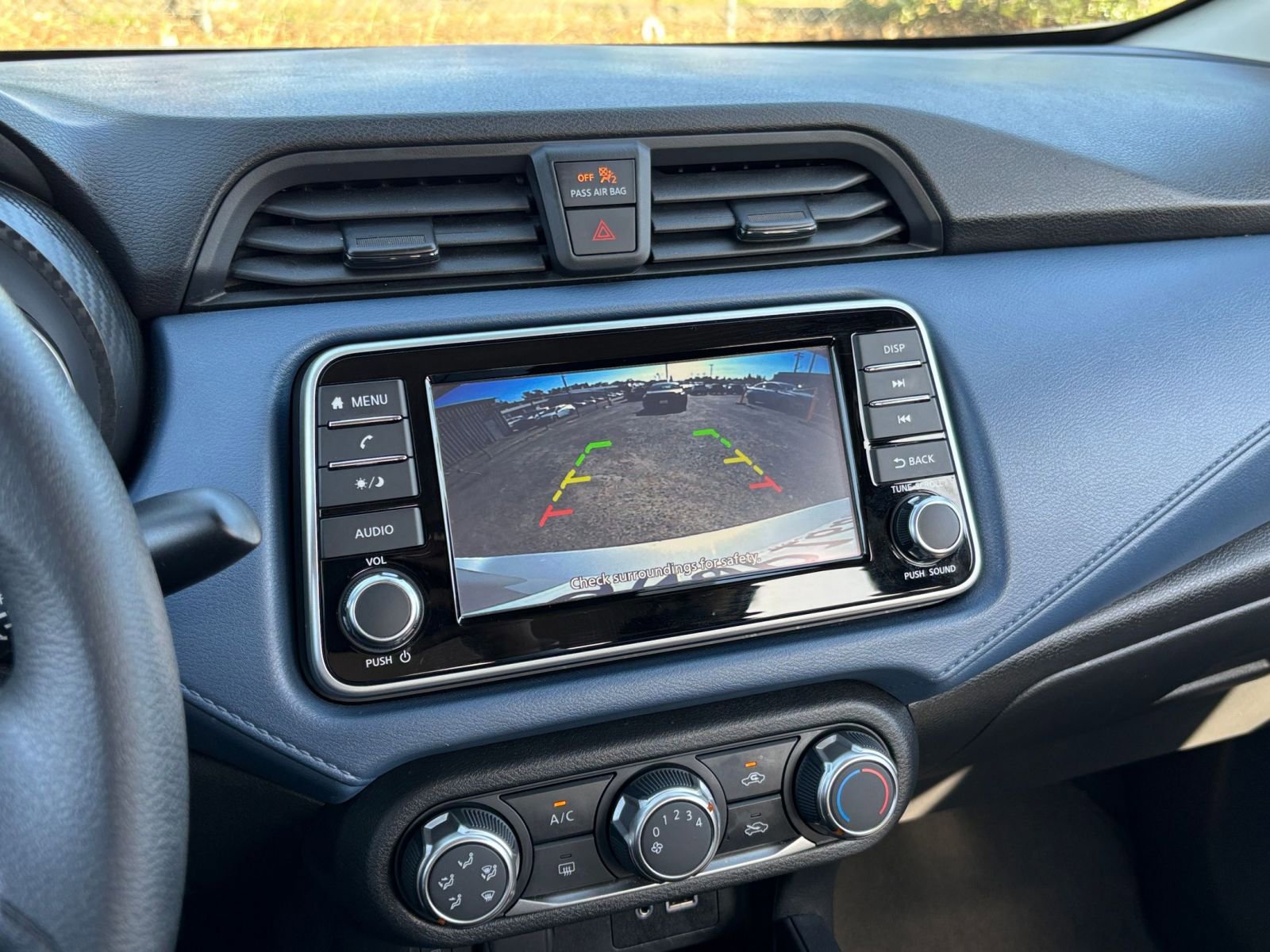 Used 2025 Nissan Versa SV image 22