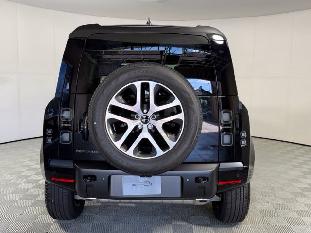 New 2026 Land Rover Defender 110 X-Dynamic SE AWD/4WD image 7