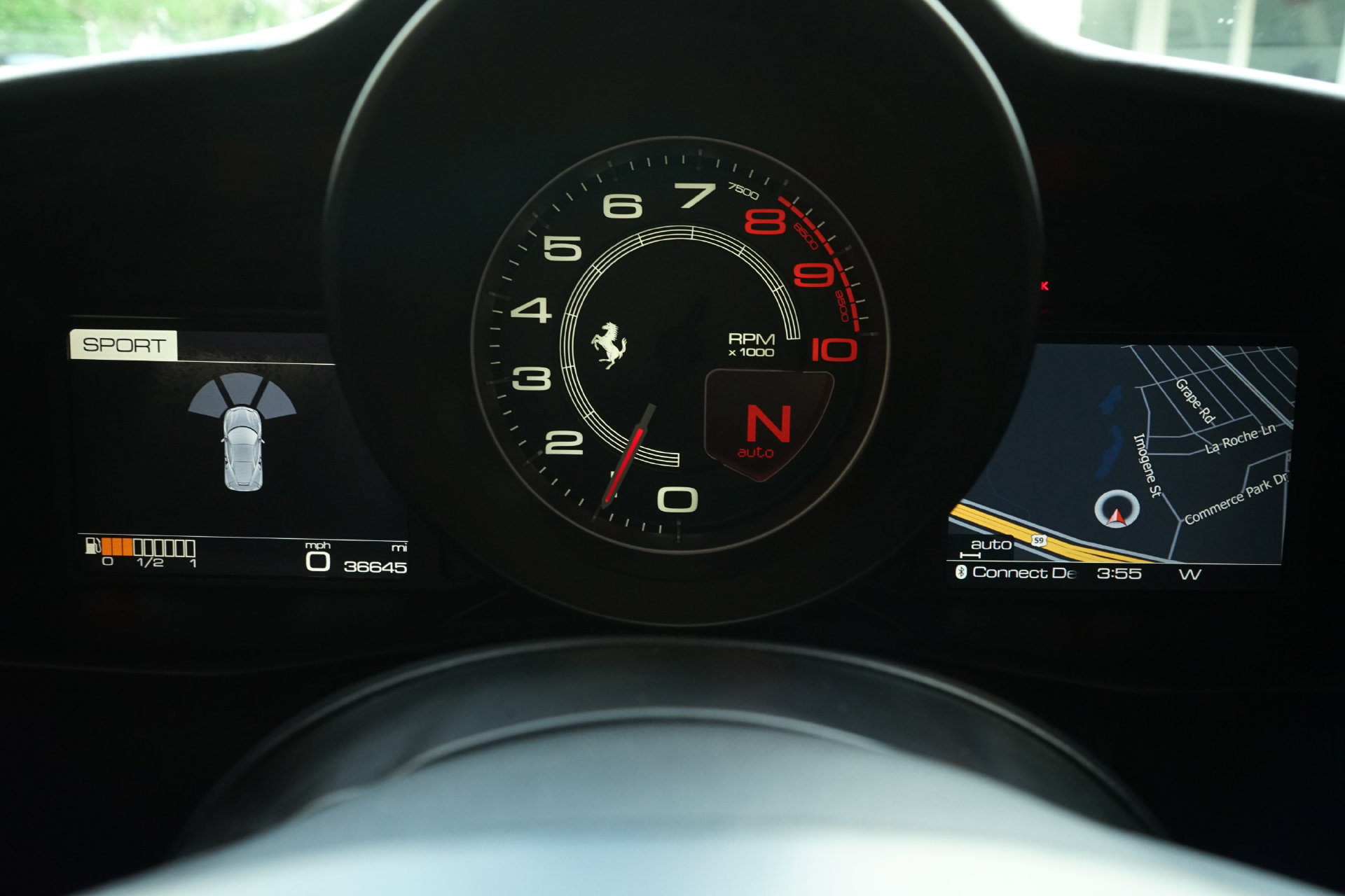 Used 2017 Ferrari 488 GTB RWD image 15