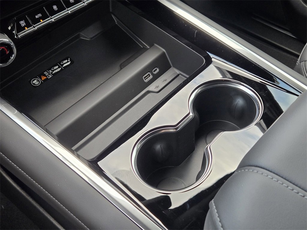 New 2026 Chevrolet Suburban LT w/ Comfort Package image 11