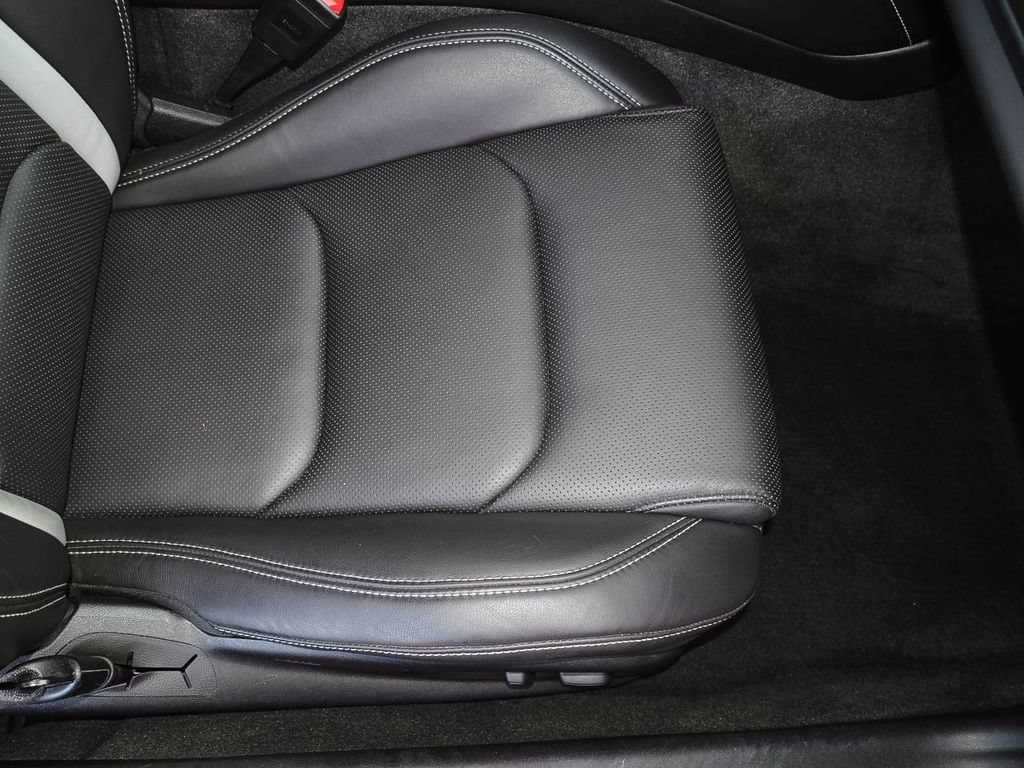 Used 2016 Chevrolet Camaro SS RWD image 19