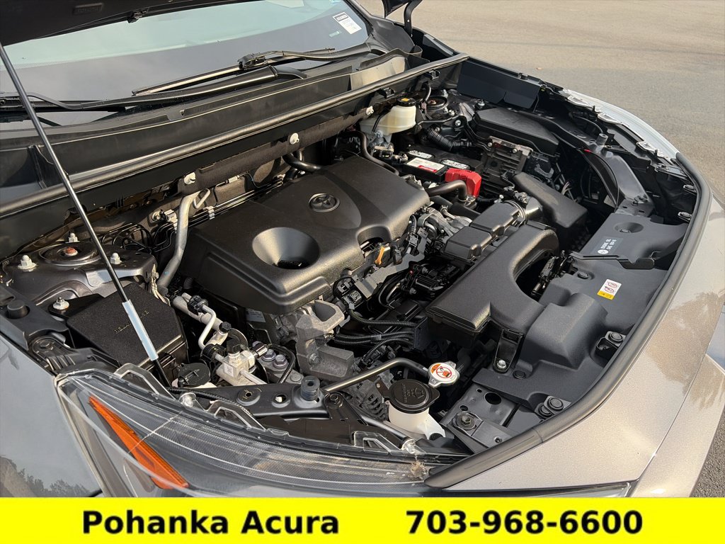 Used 2021 Toyota RAV4 XLE AWD/4WD image 27