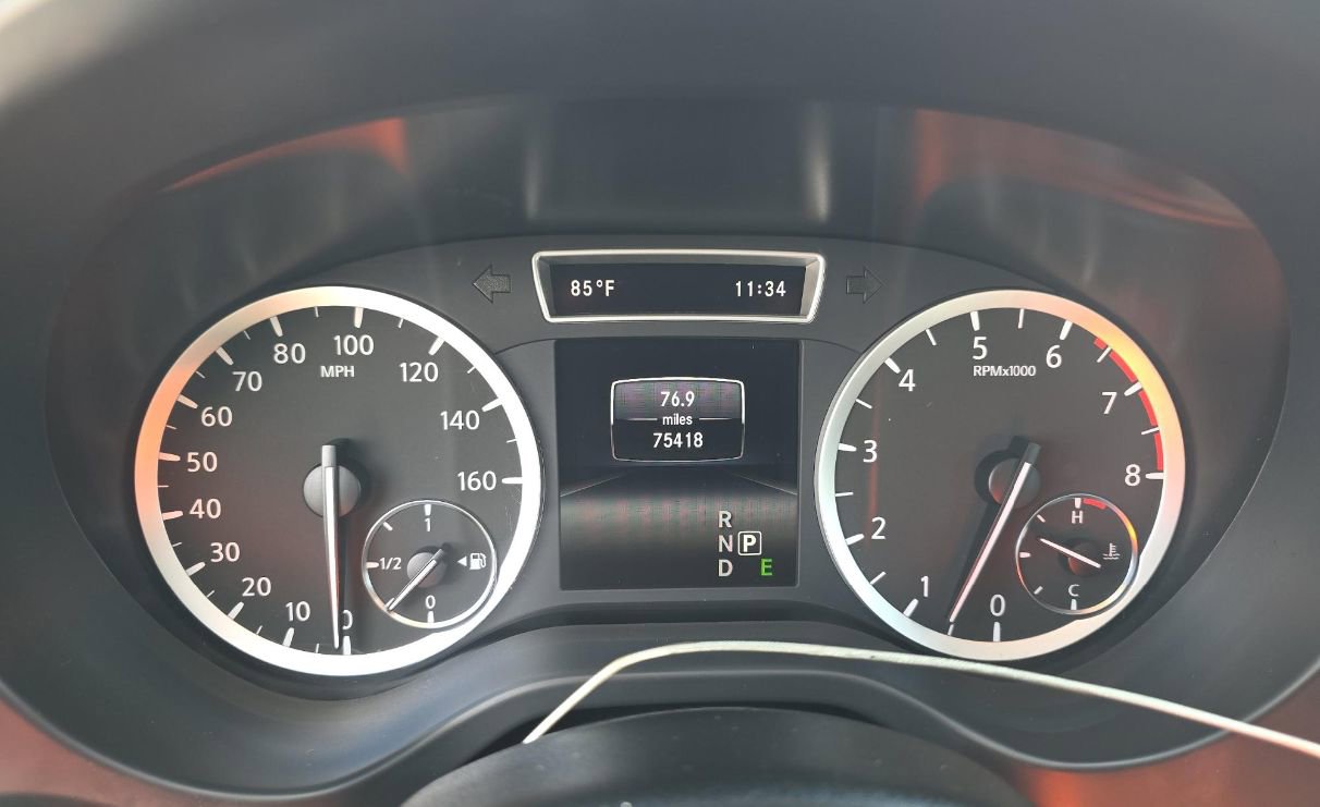 Used 2018 INFINITI QX30 Premium w/ Navigation Package image 10