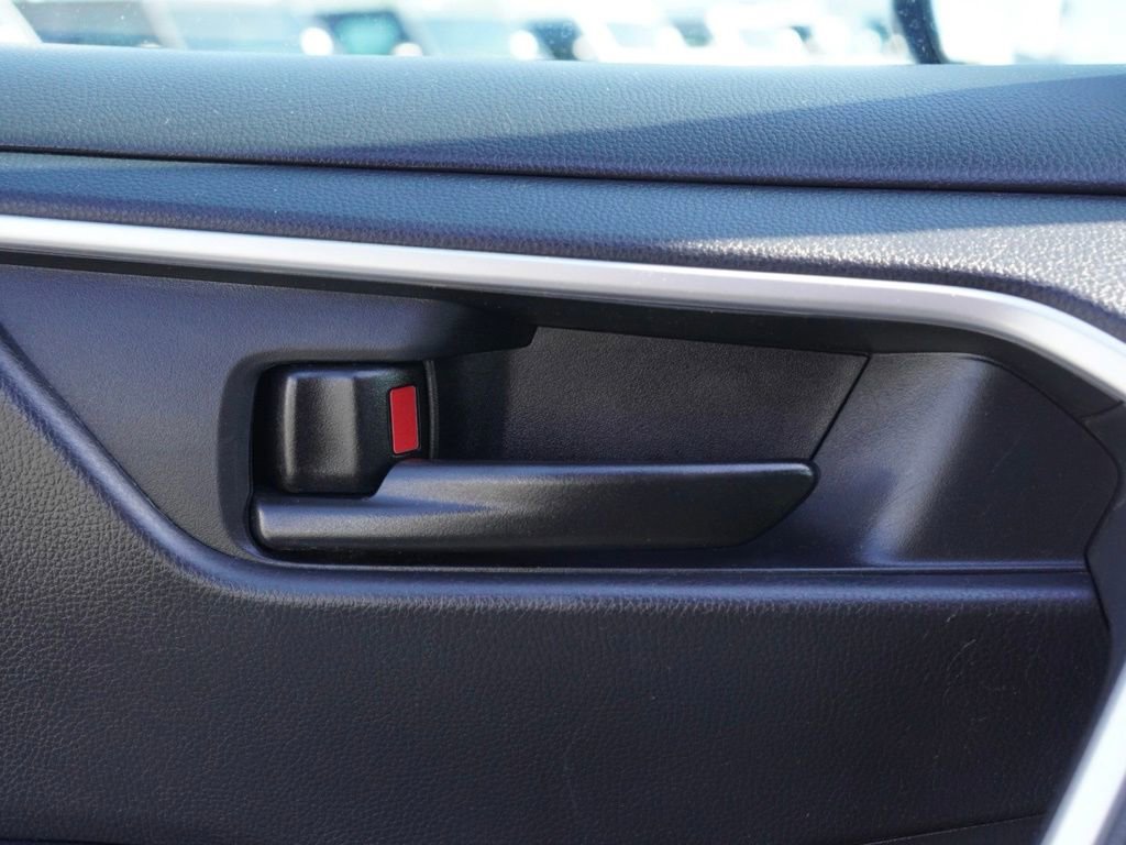 Used 2024 Toyota RAV4 LE image 11