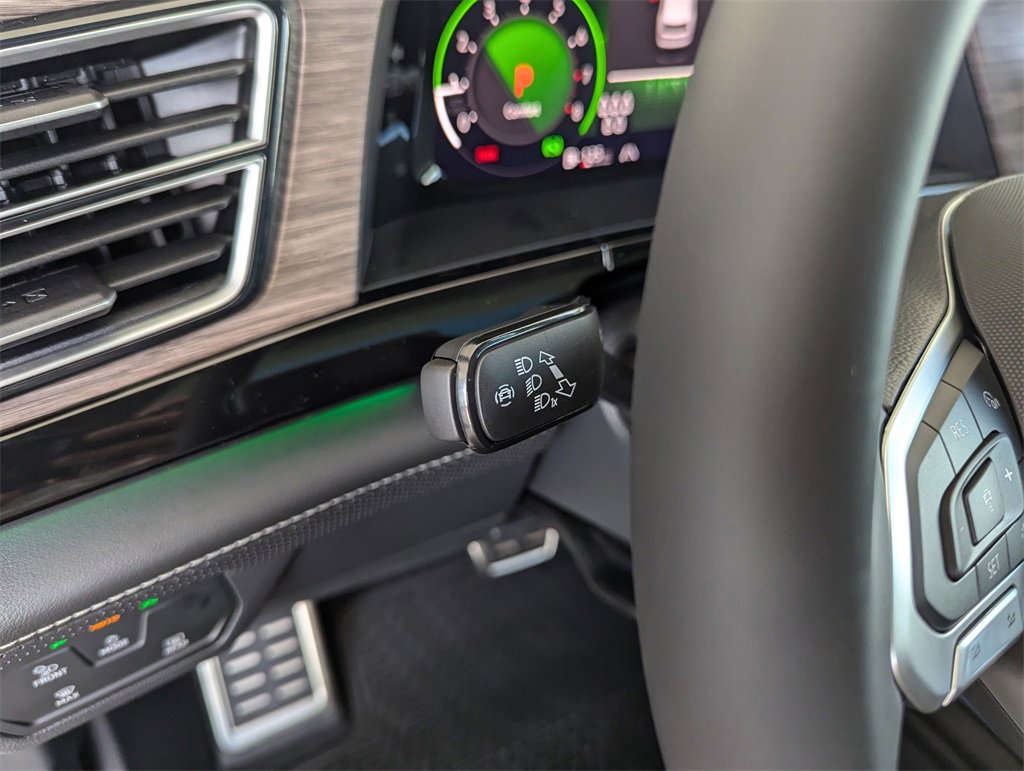 New 2025 Volkswagen Atlas SEL Premium R-Line image 20