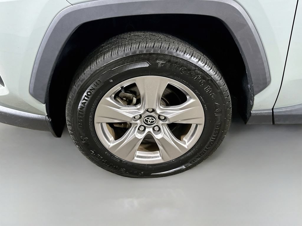 Used 2022 Toyota RAV4 XLE FWD image 8