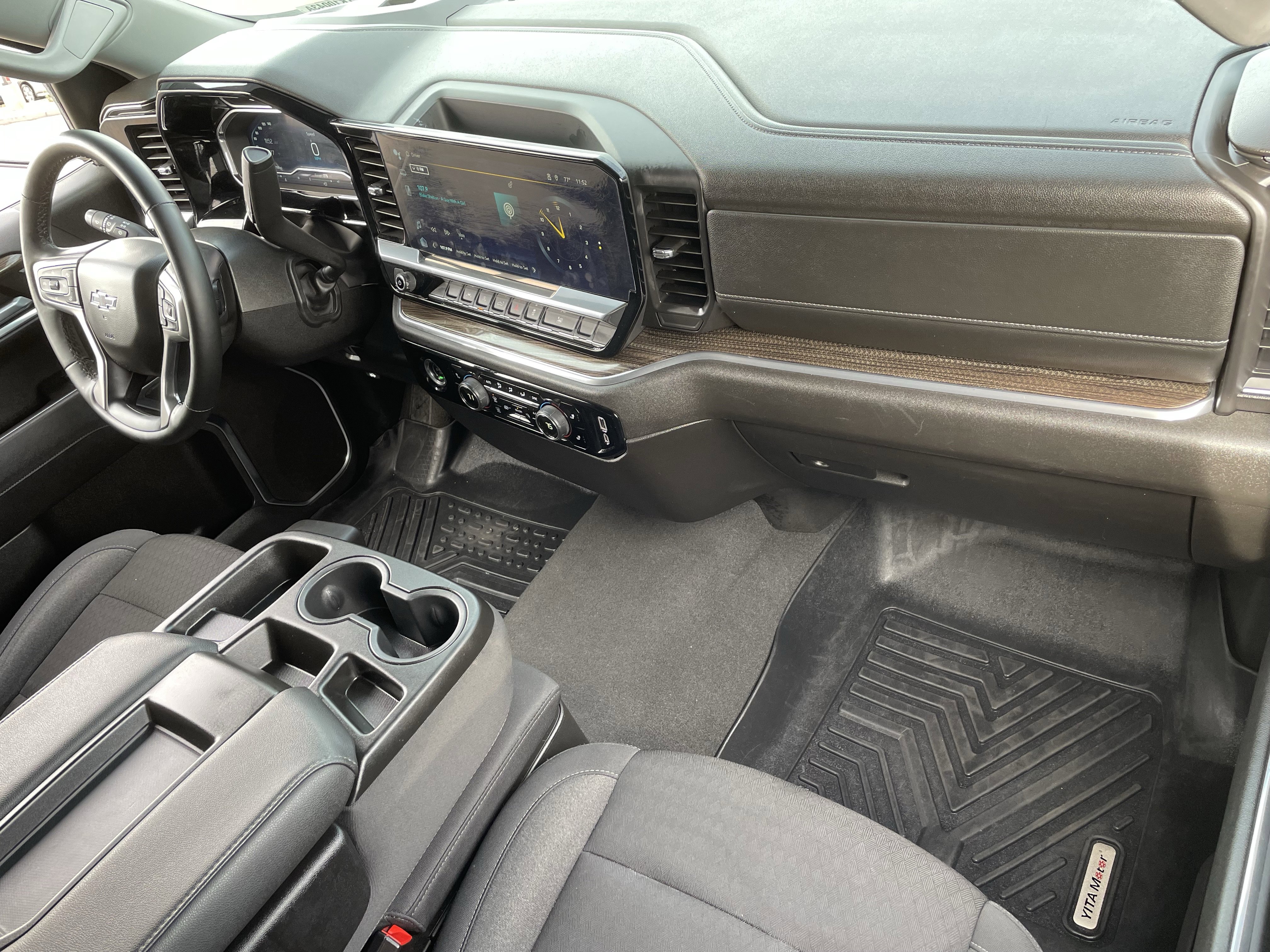 Used 2024 Chevrolet Silverado 1500 RST image 11