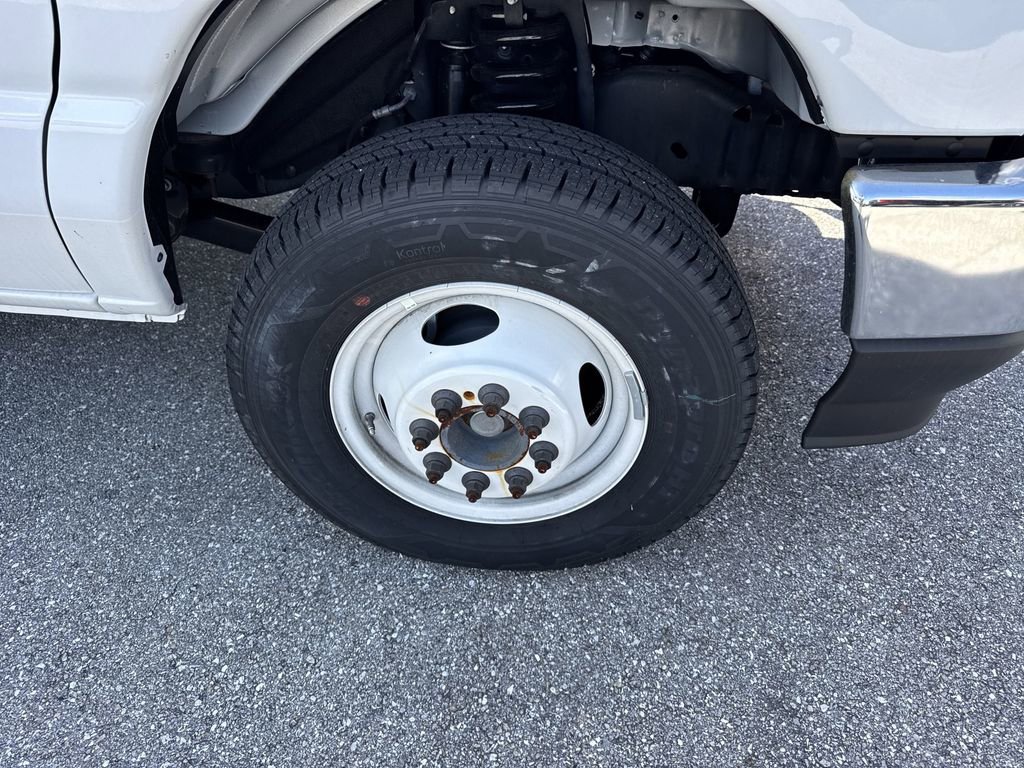 New 2025 Ford E-450 and Econoline 450 Super Duty w/ Power Equipment Group RWD image 12